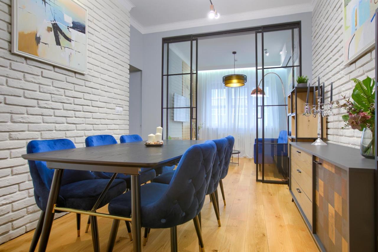 Premium Apartments Lovely 2Bd Near The Parliament Sofia Bagian luar foto